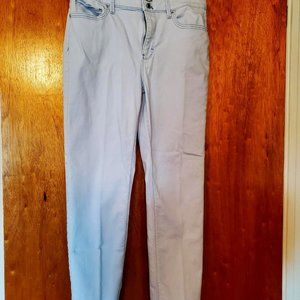 White House Black Market Light Blue Strech Jean